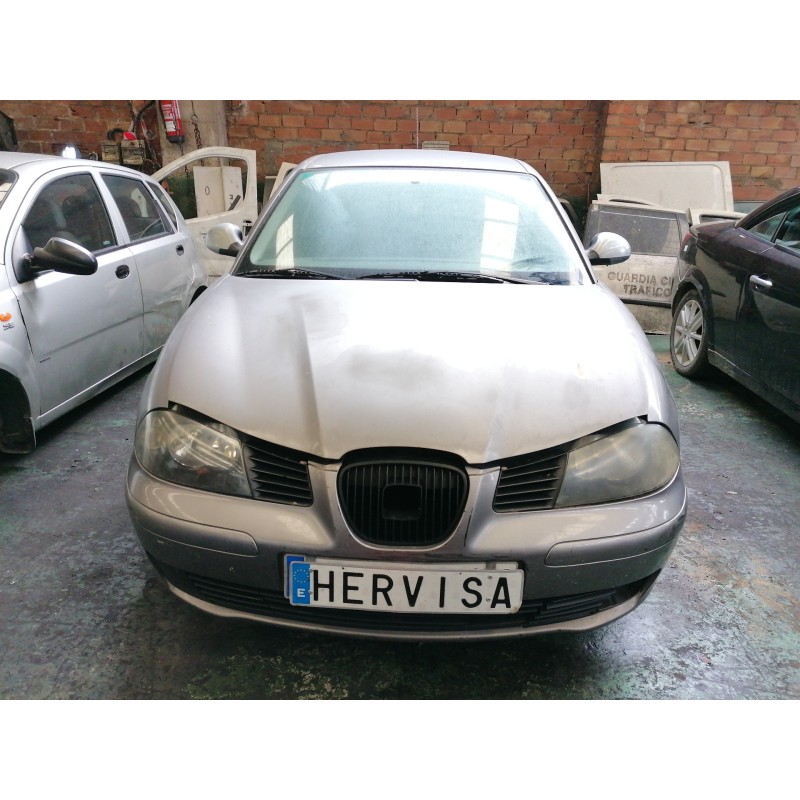 seat ibiza (6l1) del año 2002