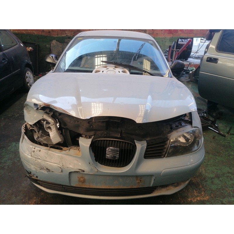 seat ibiza (6l1) del año 2002