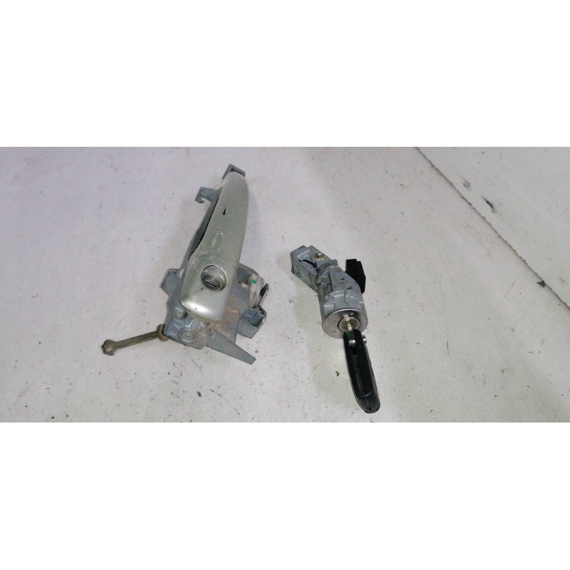 Recambio de bombin puerta delantera izquierda para peugeot 407 sw rhr referencia OEM IAM   