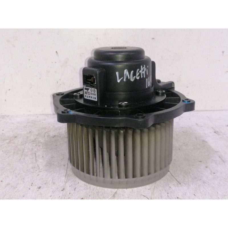 Recambio de ventilador calefaccion para chevrolet lacetti f16d3 referencia OEM IAM 614470  