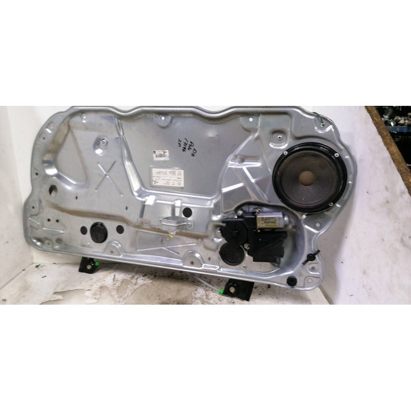 Recambio de elevalunas delantero derecho para volkswagen polo iv (9n1) azq referencia OEM IAM W06Q3837402H  