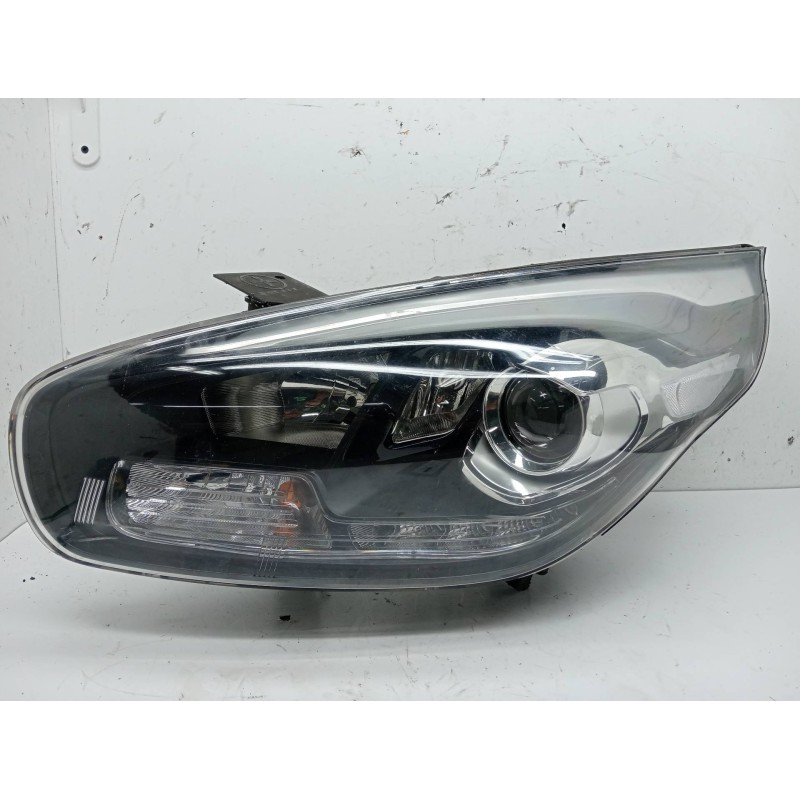 Recambio de faro izquierdo para kia carens (rp) d4fd referencia OEM IAM 92101A4  